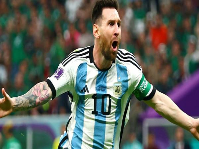 Lionel Messi lại có biệt danh là El Pulga vì có thân hình nhỏ bé